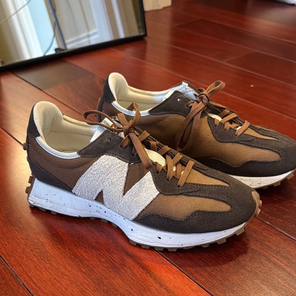 New Balance Women’s 327 Sneakers